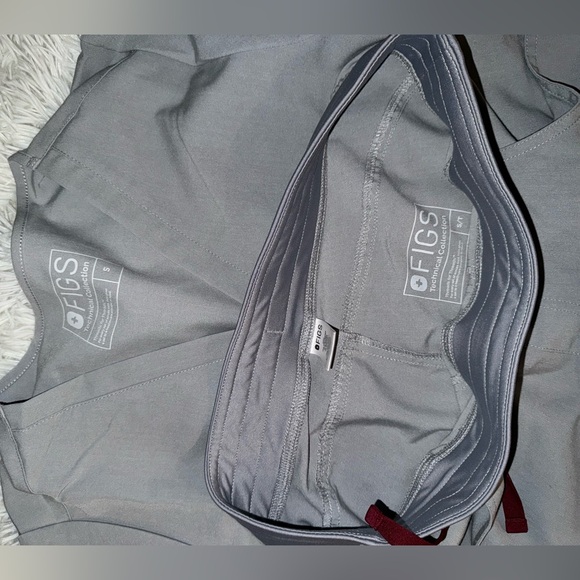 FIGS CEMENTSET👽🐭 - Picture 1 of 2